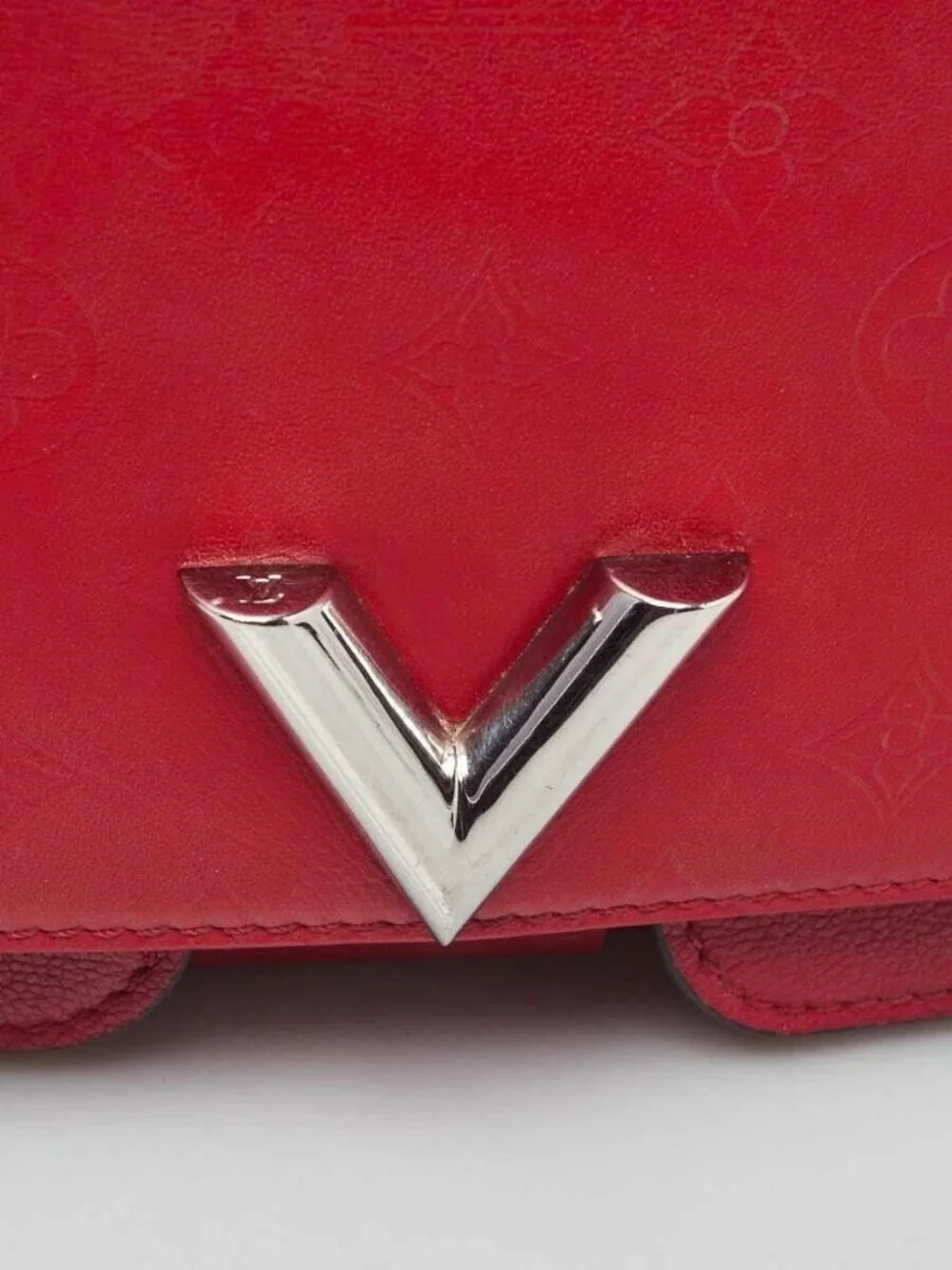 Louis Vuitton Rubis Monogram Leather Very Chain Bag